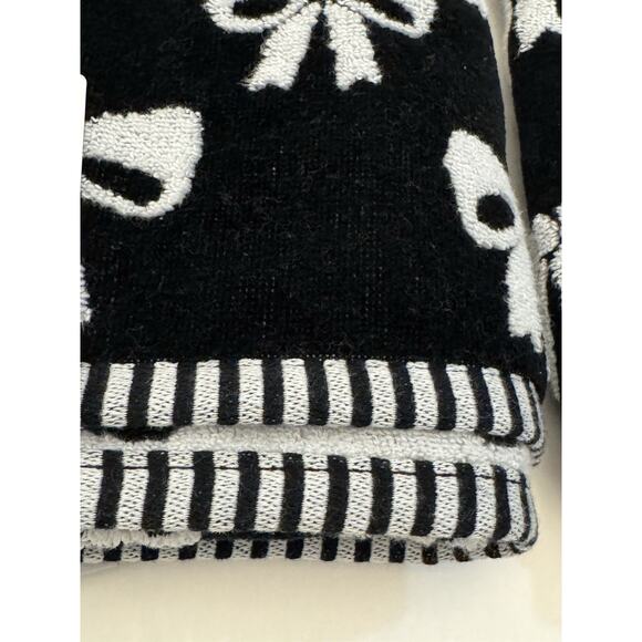 2PCSimple Home Black White Bows Bath Hand Towel Set Coquette Bathroom Decor - Picture 3 of 7